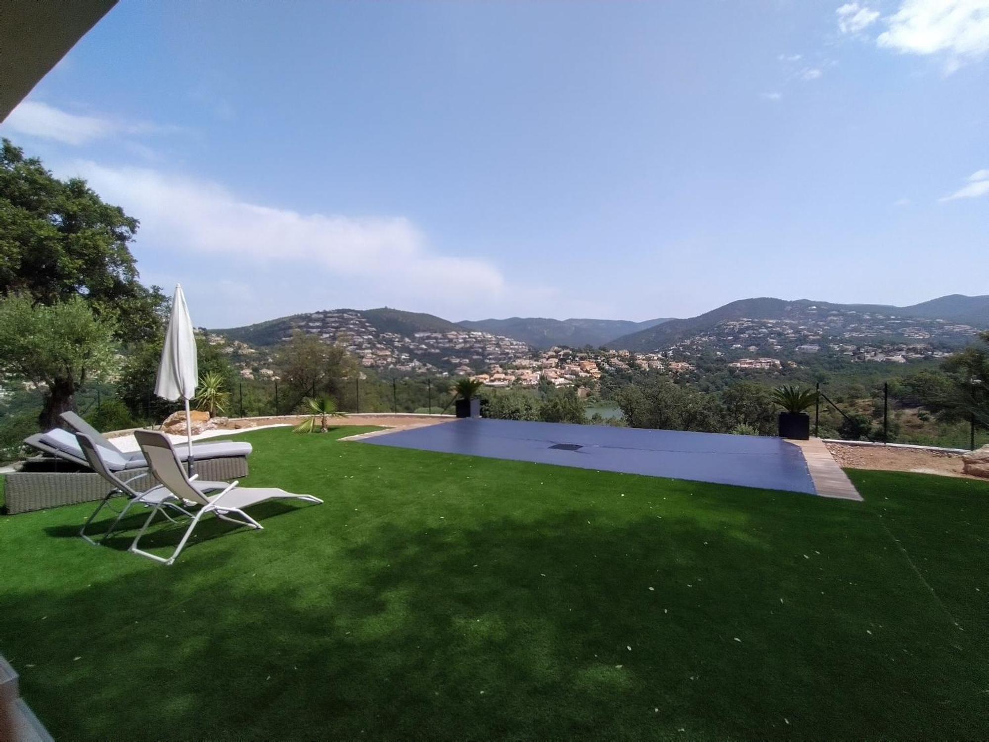 Superbe Bas De Villa 80 M2 Piscine Privee Reservee Aux Vacanciers Avec Vue Magnifique 6 Couchages La Londe-les-Maures Ngoại thất bức ảnh